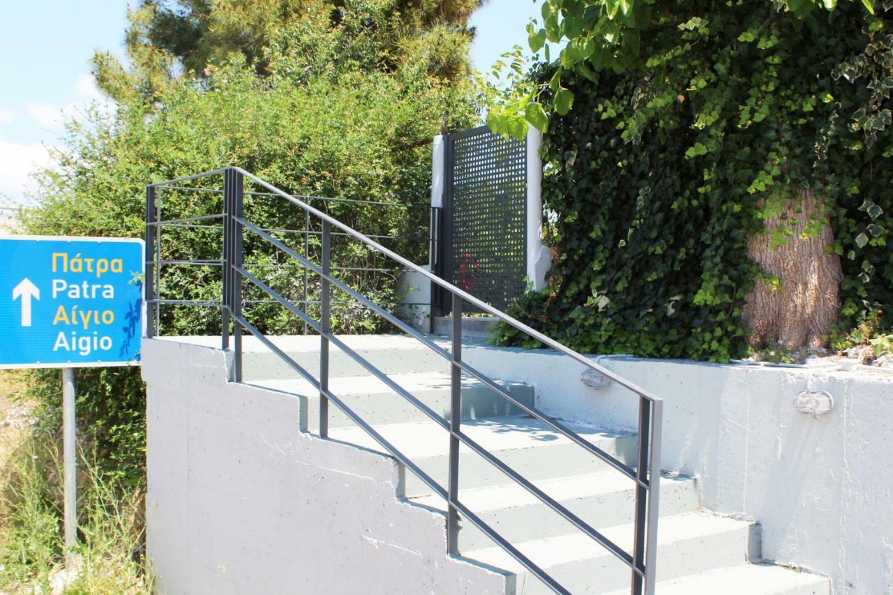 Orange Garden Villa Aigio Exterior photo